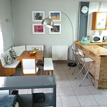 Piso La Torre アパート サラゴサ